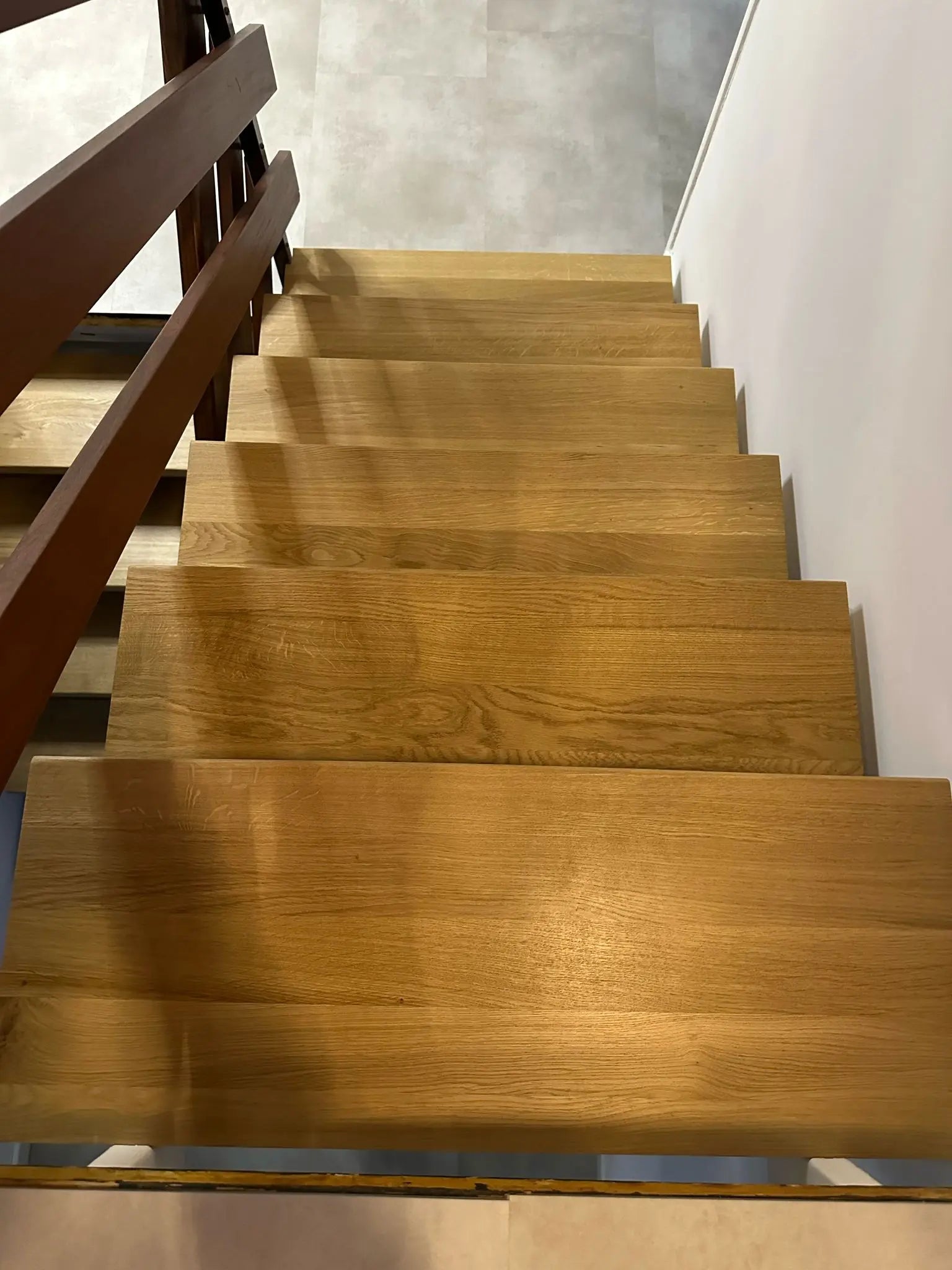 Treppenstufe Eiche Massivholz 40 mm - Stufenprofi